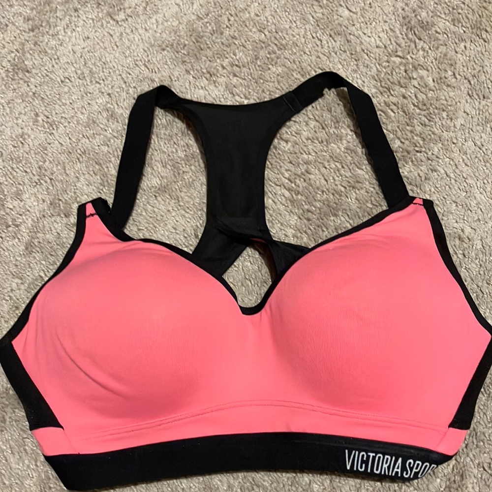 Victoria Secrets Sports INCREDIBLE Pink Size 34C